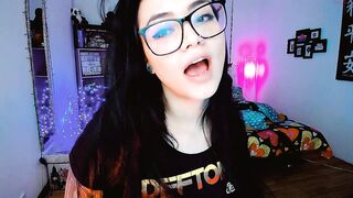 miss_bonnie - [1080 HD Video] Natural Body Cute WebCam Girl Hidden Show