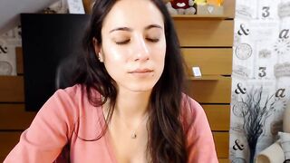 pokime - [1080 HD Video] Ticket Show Webcamchat Interactive toy