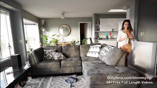 bloomyogi - [1080 HD Video] Naked Model Naked Webcam