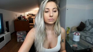 roberta_amy - [1080 HD Video] Ticket Cum Video Ass Chat