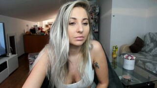 roberta_amy - [1080 HD Video] Ticket Cum Video Ass Chat