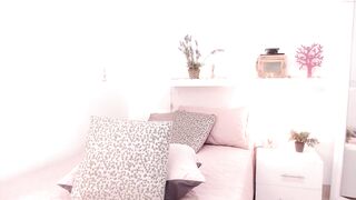 martinatorres - [1080 HD Video] Domi Shaved Webcam Model