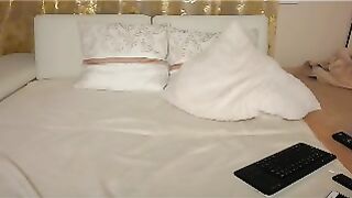 misslindax - [1080 HD Video] Sweet Model Shaved Free Watch