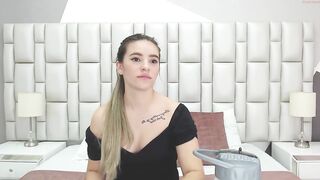 katy_and_paola - [1080 HD Video] Domi Cam show Big Tip Goal