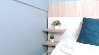 luisa_rey - [1080 HD Video] Webcamchat Naked Model Playful