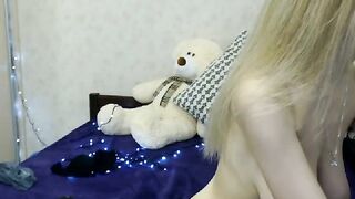 kariwhite - [1080 HD Video] Webcam Model Nora Spy Video