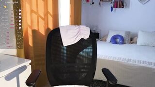 lunary_mix - [Video] pretty face big pussy feet girl