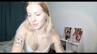 e__lisa - [Video] teen stocking handjob shaved