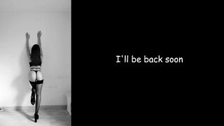 ambrelllla - [Video] submissive smile latex kissing