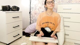 margaretnixel - [Video] private show legs babe braces