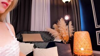 milablush - [Video] findom cam girl latex pink