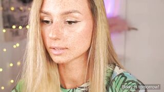 artease - [Video] lush legs latex fantasy