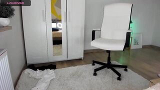 roxy_blue_eyed_ - [Video] goddess spit pvt belly