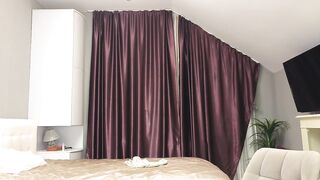 kr1stinarrow - [Video] oil anal porn dom strip