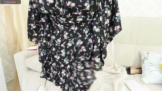 linapearl - [Video] girl big pussy cei kissing