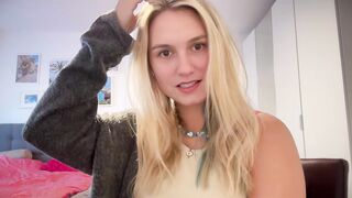 sarahsapling - [Chaturbate Record] Alluring chest femdom-clips sucks Nice Boobs