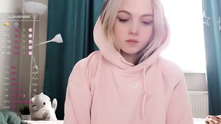 small_blondee - [Chaturbate Record] wank soapy amature-porn Alluring model