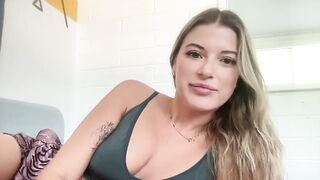 rileydepp - [Chaturbate Record] newbie creampie Shapely legs euro