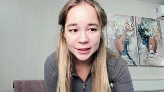 kristyspiritedaway - [Chaturbate Record] Sculpted hips food boy biglips