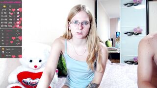 hot_live_cum - [1080 HD Video] Big Tip Goal Roleplay CamGirl