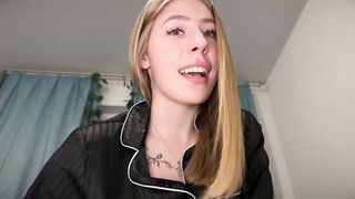 _strawbeerry_ - [Chaturbate Record] nylons gamergirl Striking goddess Lovely décolletage