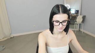 maaddy_dior - [Chaturbate Record] Stunning queen kiss Captivating streamer Talented gamer