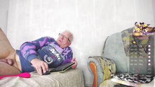 niknik61 - [Chaturbate Record] Lively streamer yoga Quivering anticipation hotel