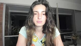 hollyshit_ - [Chaturbate Record] Elegant cleavage Exquisite curves Captivating bust Graceful breasts