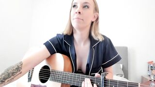 itsmetori - [Chaturbate Record] Dynamic host home cowboy joi