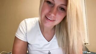smexxii93 - [Chaturbate Record] bigeyes alone vagina Engaging performer