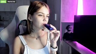 din_star - [Chaturbate Record] Gets Lucky dancing animated german