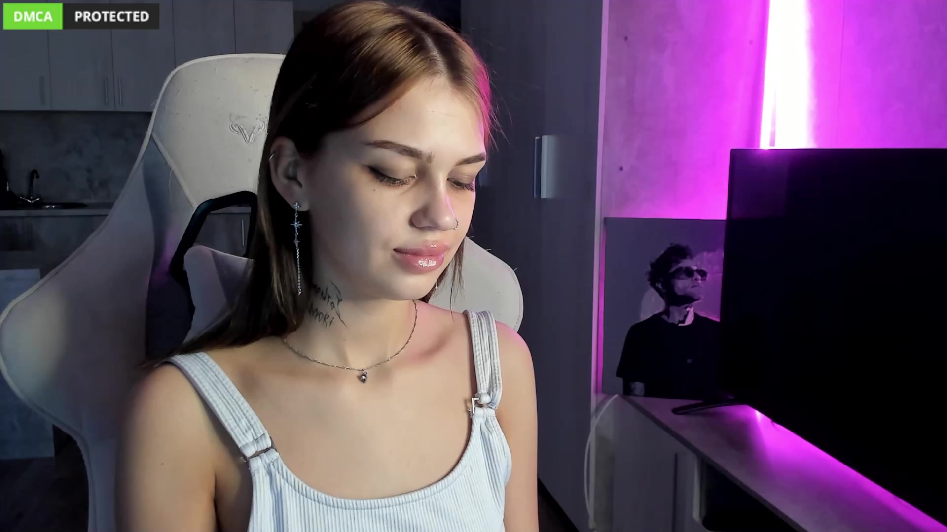 Din_star - [Chaturbate Record] Gets Lucky dancing animated german