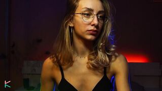 kleasure - [1080 HD Video] Hidden Show Webcam Interactive toy