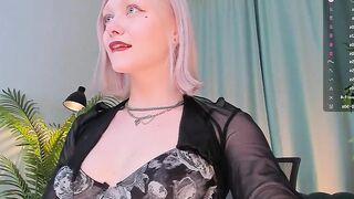 _rude_girl_ - [Chatur Latest Leaks] gamer girl nippleclamps stud