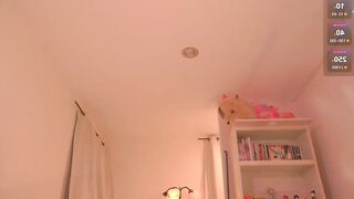 soficb - Young woman in sexy lingerie dancing in front of the camera and chatting nicely