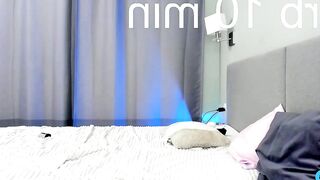 ariel_rouse - A young girl shows her room on camera and chats sweetly.