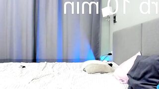 ariel_rouse - A young girl shows her room on camera and chats sweetly.