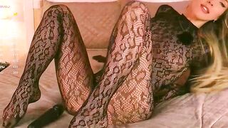 anette_belorie - Babe in sexy lingerie shushes in front of the camera and sweetly chatting with the chat room getting pleasure from the vibrator