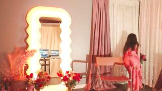 _stella_rose_ - A babe in a negligee poses on the floor in front of the camera and chatting sweetly to the chat room