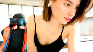 russkai_kukla - Chat Porn Stream milk buttplug gag nakedshow