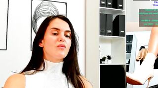 legswattitude - Chat Porn Stream doublepenetration bigboobs smallbreasts quirky